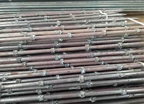 准格尔隧道钢花管